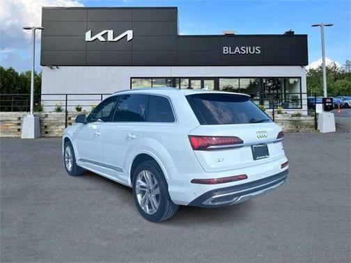 2022 Audi Q7 55 Prestige