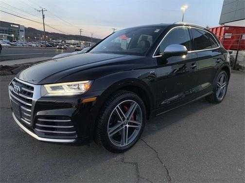 Photo 4 of 24 of 2018 Audi SQ5 3.0T Premium Plus