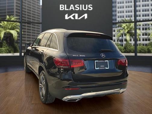 2021 Mercedes-Benz GLC 300 4MATIC