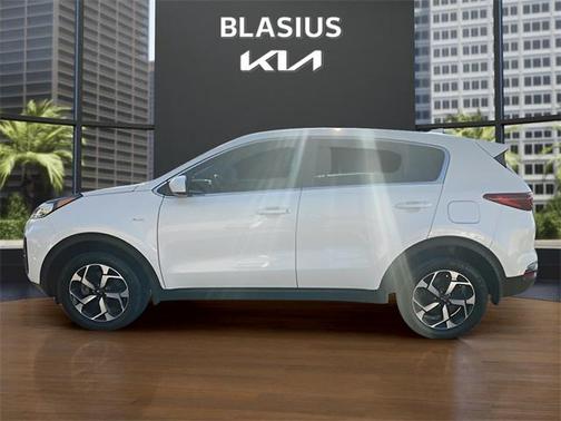 2022 Kia Sportage LX