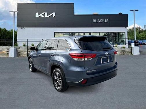 2018 Toyota Highlander LE