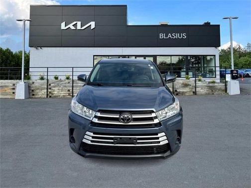 2018 Toyota Highlander LE