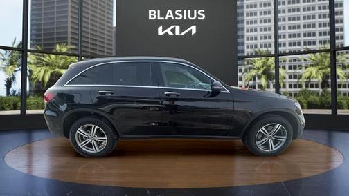 2022 Mercedes-Benz GLC 300 4MATIC