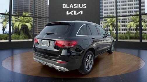 2022 Mercedes-Benz GLC 300 4MATIC