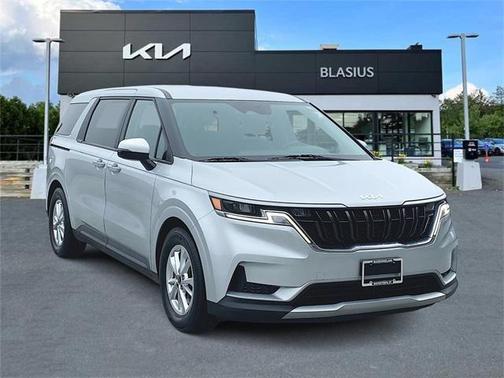 2022 Kia Carnival LXS