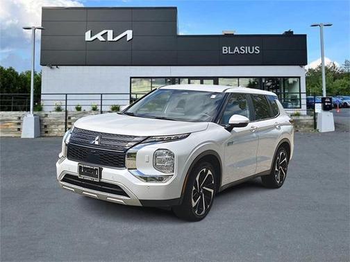 2023 Mitsubishi Outlander PHEV SE S-AWC