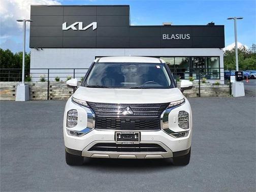2023 Mitsubishi Outlander PHEV SE S-AWC