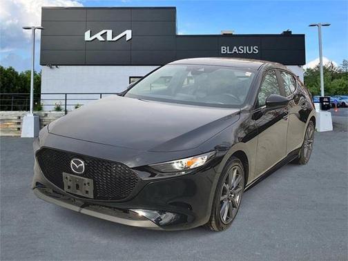 2022 Mazda Mazda3 FWD w/Preferred Package