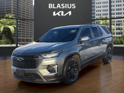 2022 Chevrolet Traverse LT Cloth