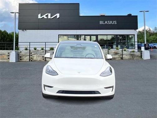 2024 Tesla Model Y Performance Dual Motor All-Wheel Drive