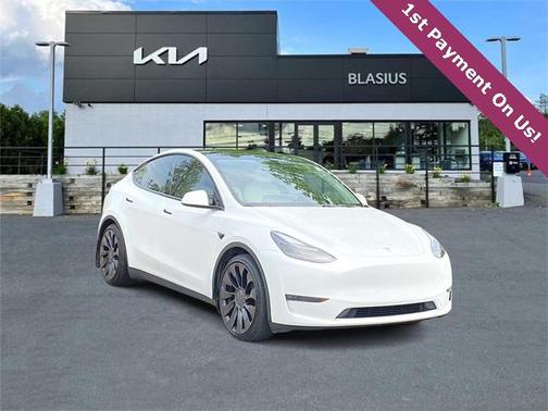 2024 Tesla Model Y Performance Dual Motor All-Wheel Drive