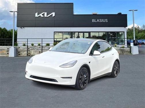 2024 Tesla Model Y Performance Dual Motor All-Wheel Drive