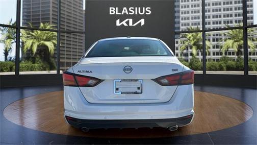 2024 Nissan Altima SR FWD