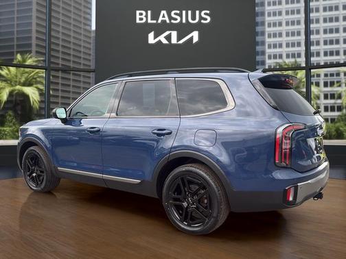 Midnight Lake Blue 2023 Kia Telluride EX X-Line