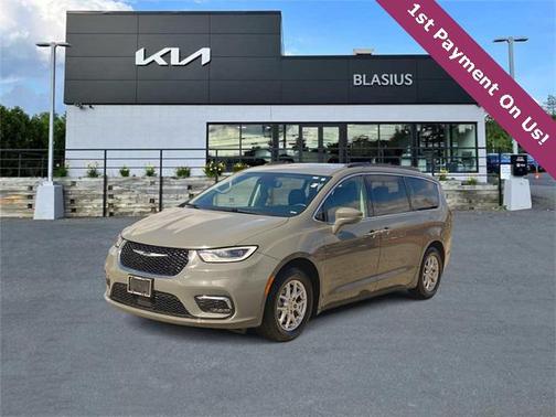 2022 Chrysler Pacifica Touring L