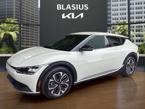Glacier 2024 Kia EV6 Light Long Range