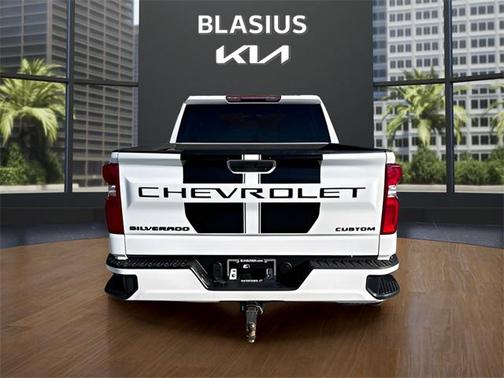 2021 Chevrolet Silverado 1500 Custom