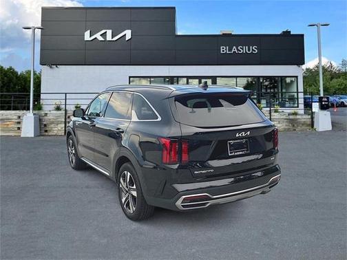 2023 Kia Sorento Hybrid EX