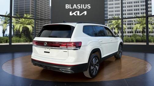 2024 Volkswagen Atlas 2.0T SE w/Technology 4MOTION