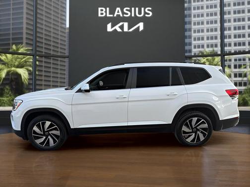 2024 Volkswagen Atlas 2.0T SE w/Technology 4MOTION