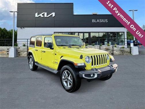 2023 Jeep Wrangler 4-Door Sahara
