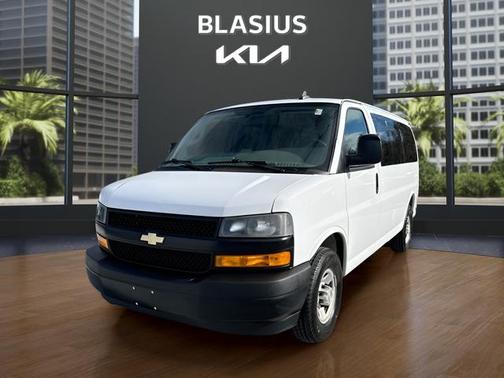 2019 Chevrolet Express 2500 LS