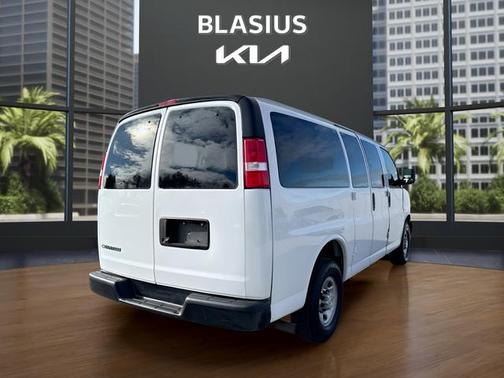 2019 Chevrolet Express 2500 LS