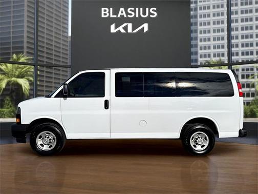 2019 Chevrolet Express 2500 LS
