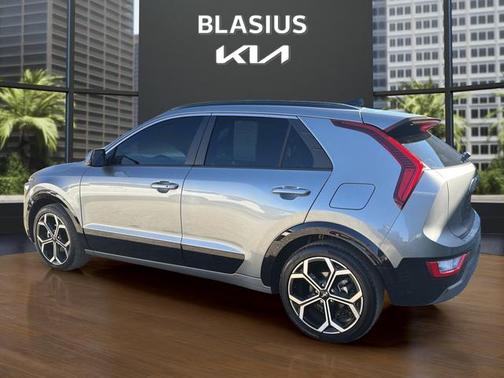 Steel Gray 2024 Kia Niro Touring