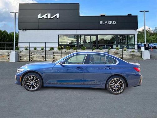 2021 BMW 330 xDrive