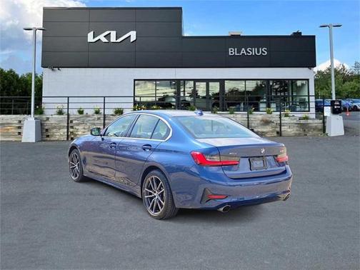 2021 BMW 330 xDrive