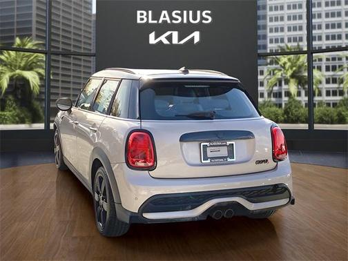 2022 MINI Hardtop Cooper S