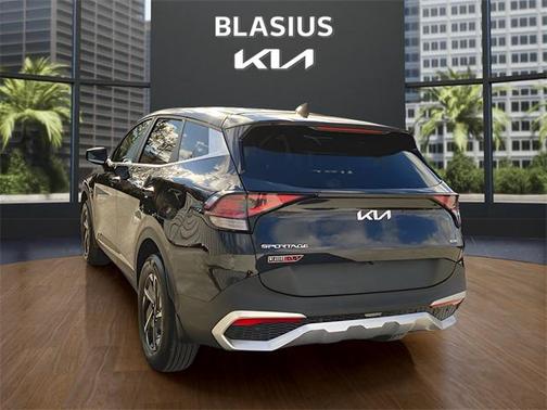 2023 Kia Sportage Hybrid LX