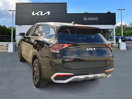 2023 Kia Sportage Hybrid LX
