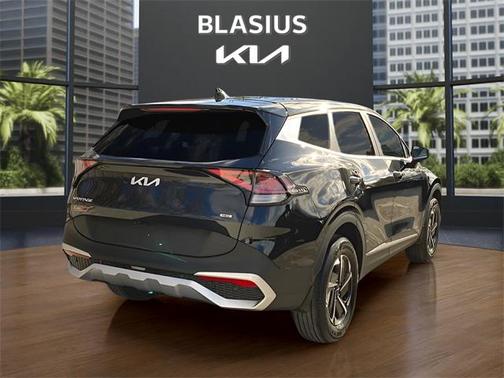 2023 Kia Sportage Hybrid LX