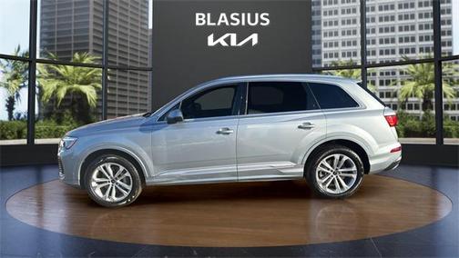 2025 Audi Q7 55 Premium Plus