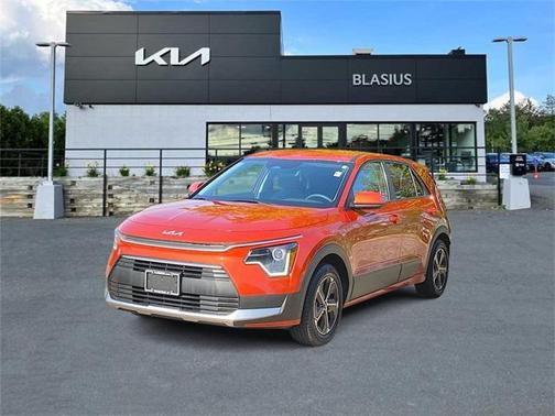 2023 Kia Niro LX