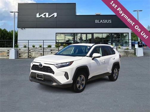2023 Toyota RAV4 XLE