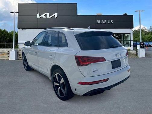 2022 Audi Q5 45 S line Premium Plus
