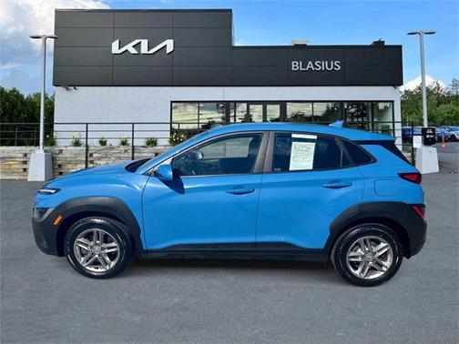 2022 Hyundai KONA SE