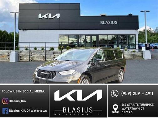 2023 Chrysler Pacifica Hybrid Touring L