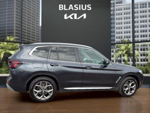 Dark Graphite Metallic 2022 BMW X3 xDrive30i