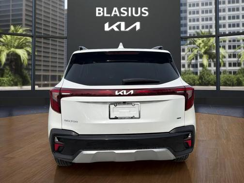 2025 Kia Seltos S