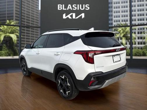 2025 Kia Seltos S