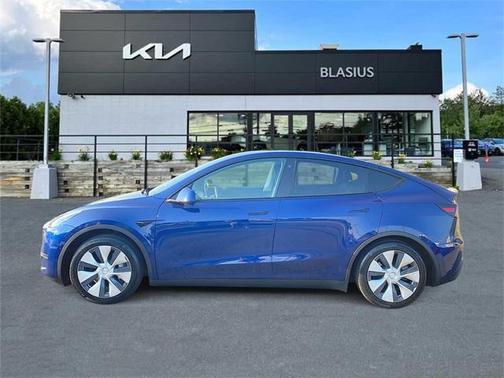 2021 Tesla Model Y Long Range Dual Motor All-Wheel Drive