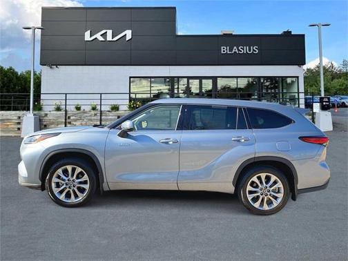 2021 Toyota Highlander Hybrid Limited