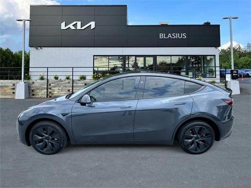 2025 Tesla Model Y Long Range Dual Motor All-Wheel Drive