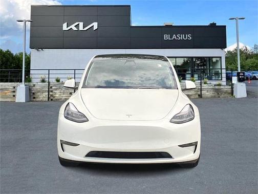 2022 Tesla Model Y Performance Dual Motor All-Wheel Drive