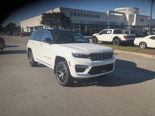 2022 Jeep Grand Cherokee SUMMIT