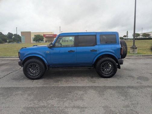 Velocity Blue Metallic 2023 Ford Bronco Wildtrak